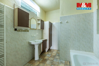 Prodej obchodního objektu, 1353 m², Louny, ul. Mírové náměst - 4