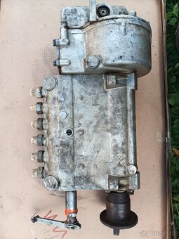 Vstřikovací čerpadlo Praga V3S - 4