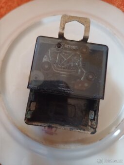 Prodám retro hodiny na talíři - 4