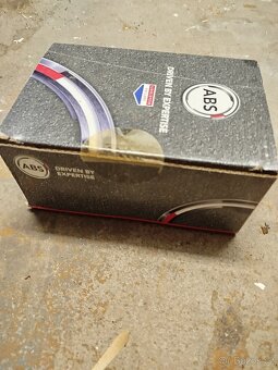 Uložení kardanu, přední brzdové destičky vw tiguan 4motion - 4