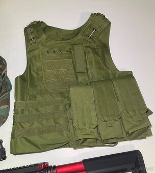 Airsotftová elektrická zbraň + vybavení - 4