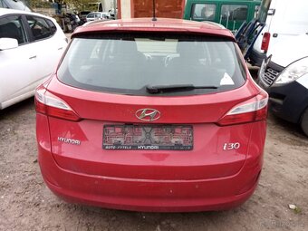 Hyundai I30 kombi 1.6 88kW,r.v.2015 - 4