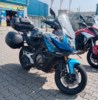CFMOTO 650MT - 4