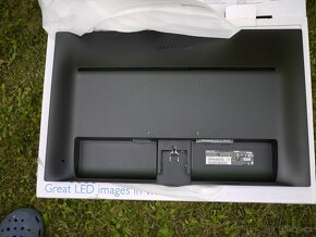 Nový LCD monitor Phillips... - 4