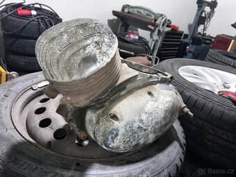 motor z motocyklu ČZ 150 - 4