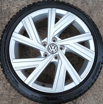 Originál sada disků VW Golf VII, VIII 5x112 R18 Bergamo - 4