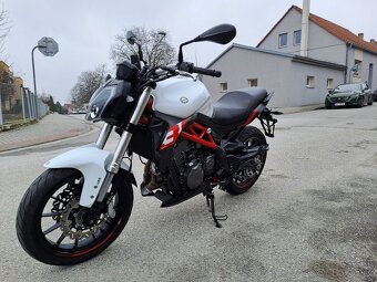 Benelli BN 302 S 28kW Možné splátky - 4