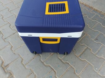 Chladici box auto lednička - 4