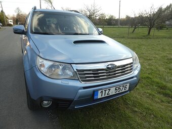 Prodám osobní automobil Subaru Forester - 4