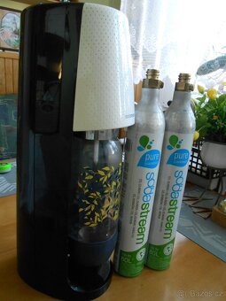 SODASTREAM + 2ks prázdné láhve na CO2 - používané - 4