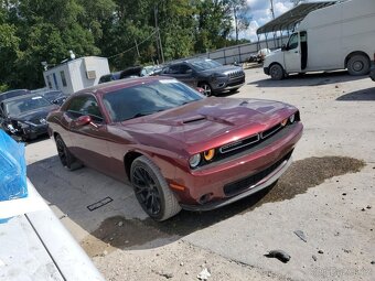 Dodge Challenger SXT 3.6 V6, automat, najeto jen 27tis. km - 4