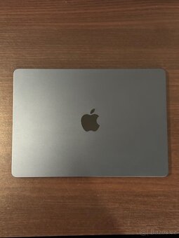 MacBook Air 13" M2 (2022) - 8GB/256GB - zánovní - 4