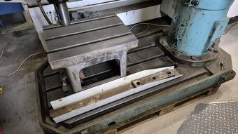 Radiální vrtačka VO32 - 4