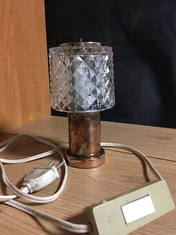 Lampička na noční stolek s broušeným stínidlem - 4