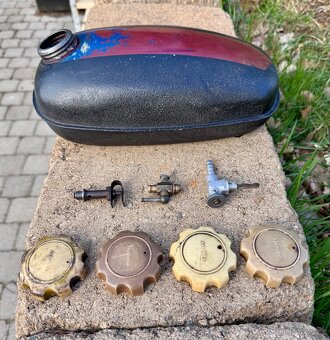 Stadion a Jawetta - nádrž a příslušenství - 4