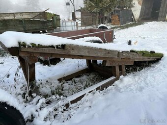 Prodám vlek za traktor 3,5t na ND případně opravu - 4