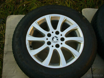 ZIMNÍ ŠKODA 215/65/16 - 4