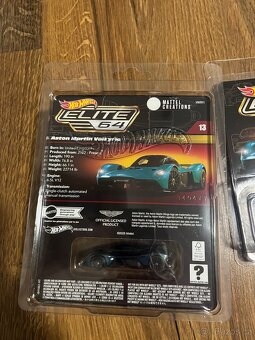 Hotwheels Aston Martin Valkyrie - 4