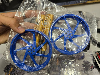 STAVEBNICE Technic 42159 Yamaha MT-10 SP (náhrada) - 4