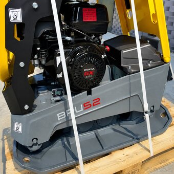 Vibrační deska WACKER NEUSON BPU 5260 Ah - 4