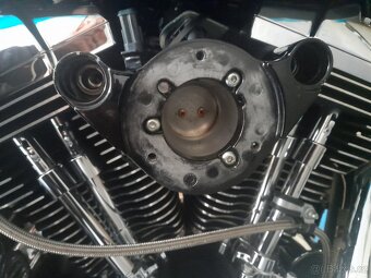 HARLEY DAVIDSON® BREAKOUT FXSB - 4