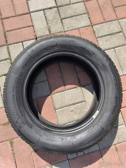15" SADA PNEU 185 65 15 6MM - 4