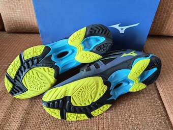 Pánské sálovky Mizuno Wave Hurricane, vel. 44 - 4