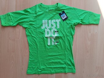 NIKE sportovní oblečení (nové+málo nošené) - 4