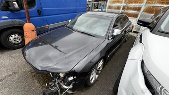 Audi A8 - 4