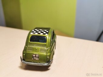 Politoys Fiat 500L - 4