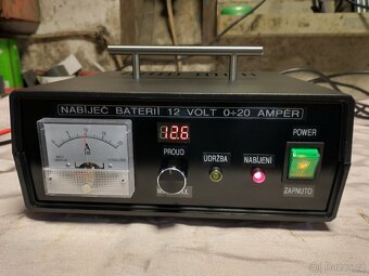 Nabíječka autobaterií 12V 0až20 A - 4