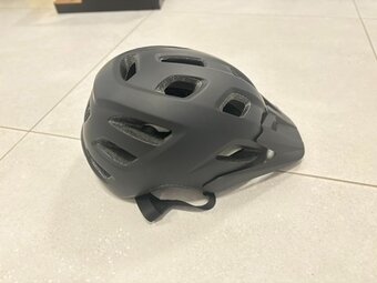 Helma Giro Artex Mips matt black - 4