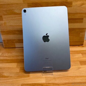 iPad Air 4 64GB, modrá barva (12 měsíců záruka) - 4