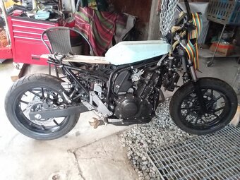 Suzuki DL 250 V-Strom na díly - 4