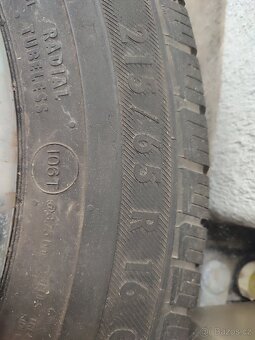 215/65 R16 5x120 - 4
