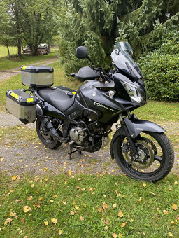 Suzuki DL 650A V-Strom - 4