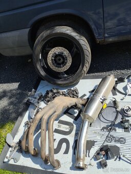 Yamaha YZF 750 - 4