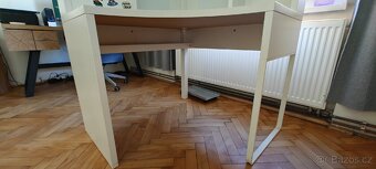 Prodám rohový prac.stůl IKEA MICKE 100x100 cm, bílý - 4