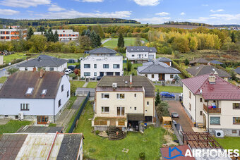 Rodinný dům s dvěma bytovými jednotkami - 4