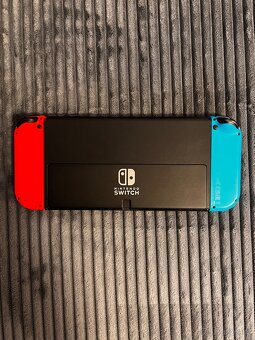 Nintendo Switch OLED - 4