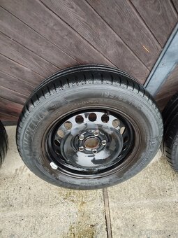 Plechové disky s letními pneu. 195/55/15 - 4