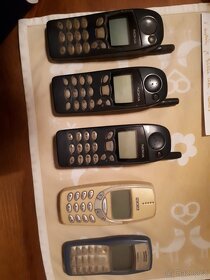 Prodám telefony pro sběratele - 4