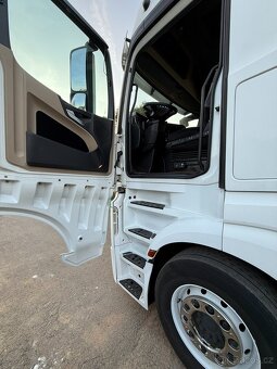 Mercedes-Benz Actros 1848 LowDeck Gigaspace - 4