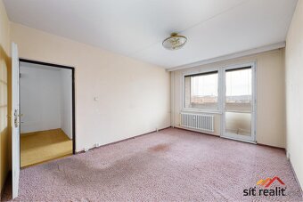 Prostorný byt 4+1, 84 m2, klidná ulice, výhledy do zeleně, K - 4