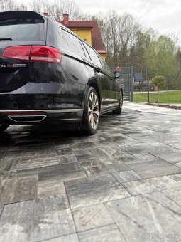 Vw passat b8 r-line 2.0 bitdi 176kw - 4