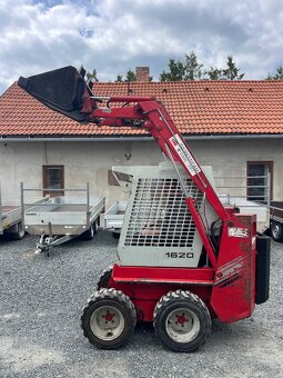 Smykový nakladač Gehl 1620, 1100 kg, motor ISUZU, 2100 mth - 4
