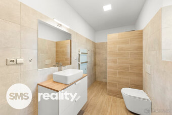 Prodej moderní novostavby řadového rodinného domu 3+kk s gar - 4