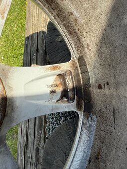 Alu 17 original Ford 5x108 letni 225/50/R17 - 4