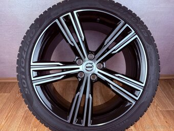 TOP zimní kola Volvo S60 R19 originál - 4