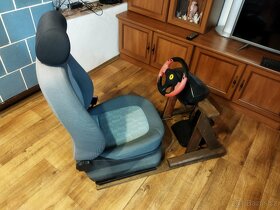 Prodám na PS3 sedačku s volantem a pedalama - 4